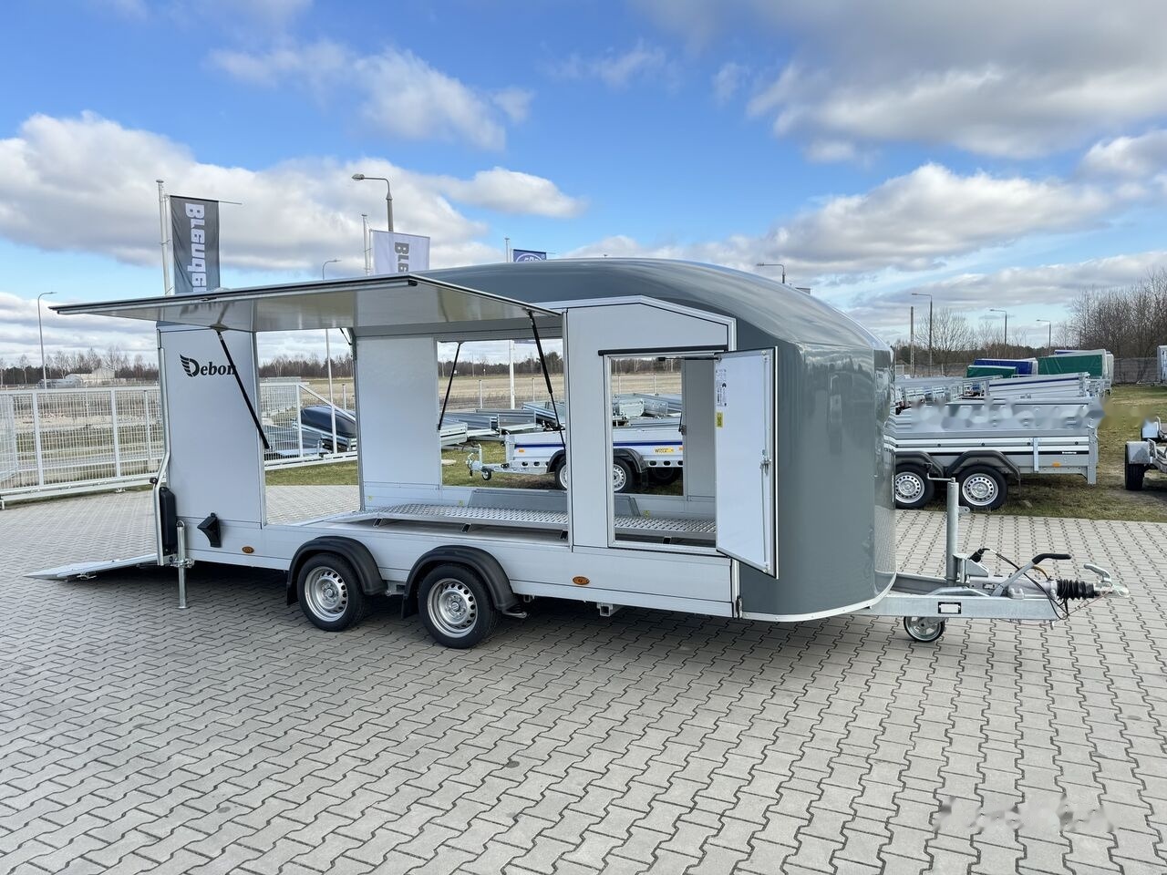 Debon C1000 van cargo 3500 kg closed car trailer 500x200cm 2x doors - Autotransporter trailer: picture 1 Debon C1000 van cargo 3500 kg closed car trailer 500x200cm 2x doors - Autotransporter trailer: picture 1