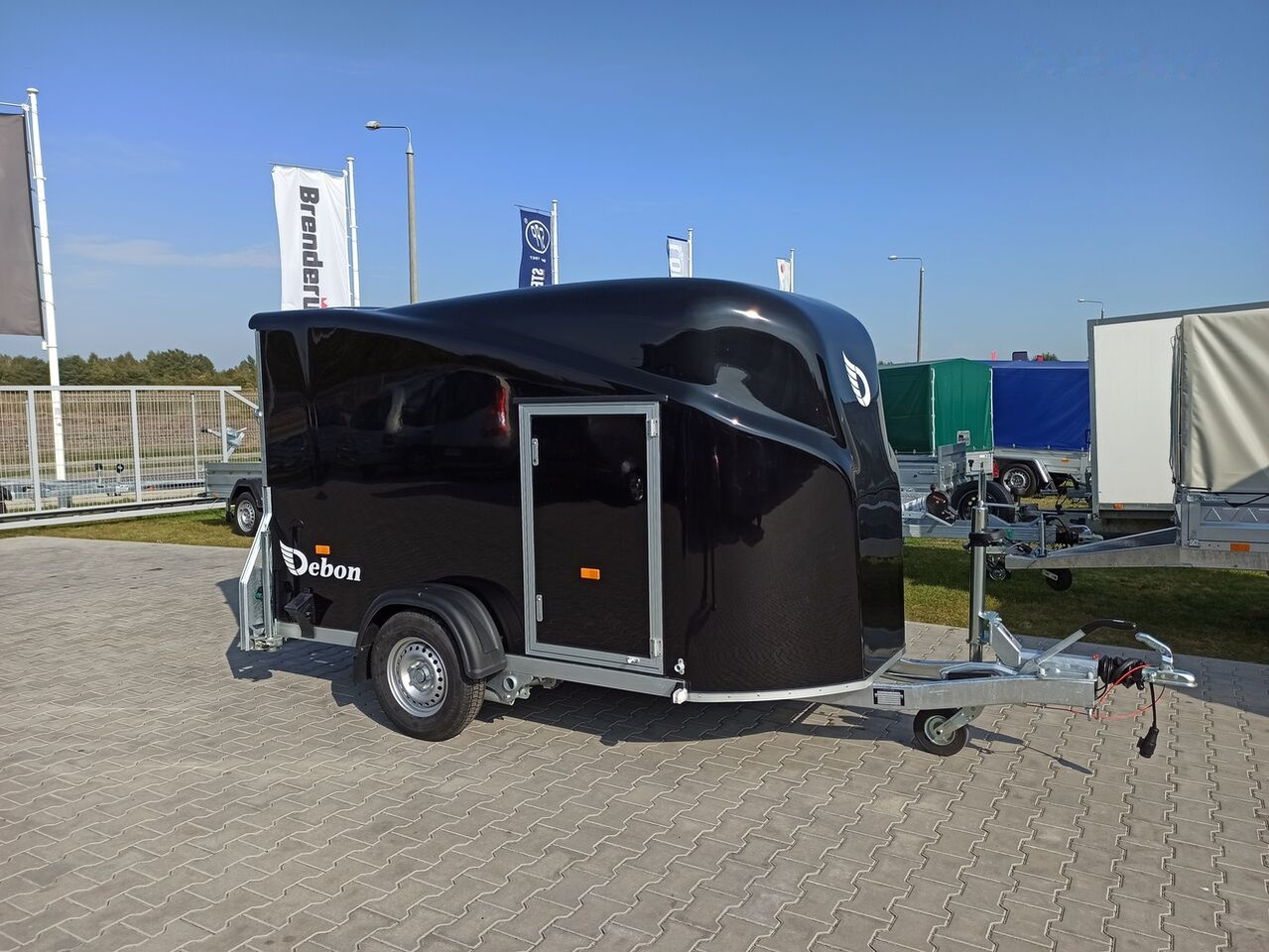 Debon Cargo 1300 + drzwi boczne / side doors cargo van box Cheval - Closed box trailer: picture 1 Debon Cargo 1300 + drzwi boczne / side doors cargo van box Cheval - Closed box trailer: picture 1