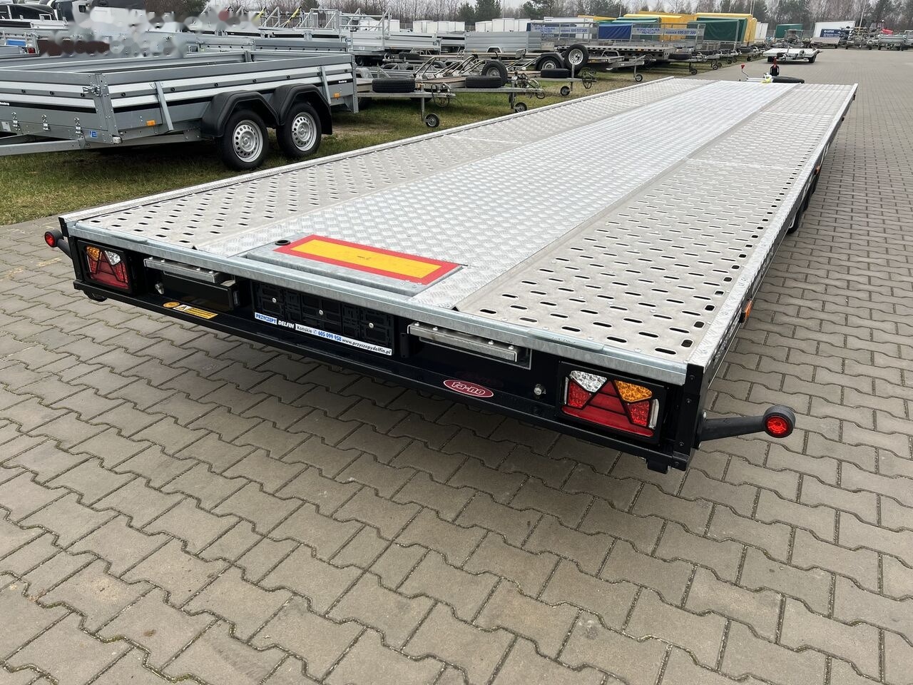 TA-NO TRIO 35.85 FT PREMIUM trailer for 2 cars black coated - Autotransporter trailer: picture 3 TA-NO TRIO 35.85 FT PREMIUM trailer for 2 cars black coated - Autotransporter trailer: picture 3