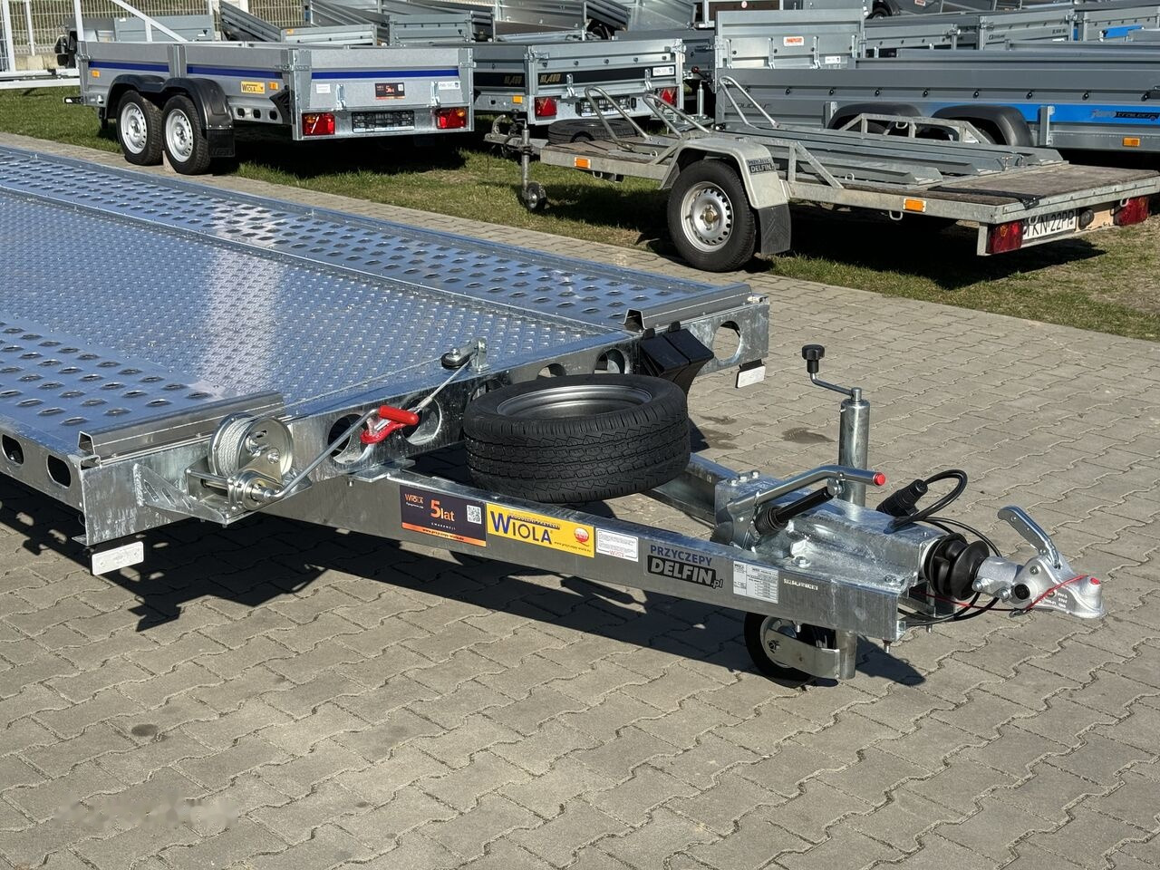 Wiola L35G85 8.5m long trailer with 3 axles for transport of 2 cars - Autotransporter trailer: picture 4 Wiola L35G85 8.5m long trailer with 3 axles for transport of 2 cars - Autotransporter trailer: picture 4