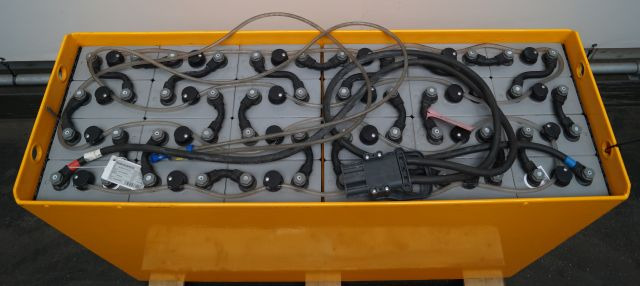 Jungheinrich unknown | Battery 48V775Ah 05-EPZS775SC Year 2024 weight 1135 kg sn - Battery for Material handling equipment: picture 3 Jungheinrich unknown | Battery 48V775Ah 05-EPZS775SC Year 2024 weight 1135 kg sn - Battery for Material handling equipment: picture 3