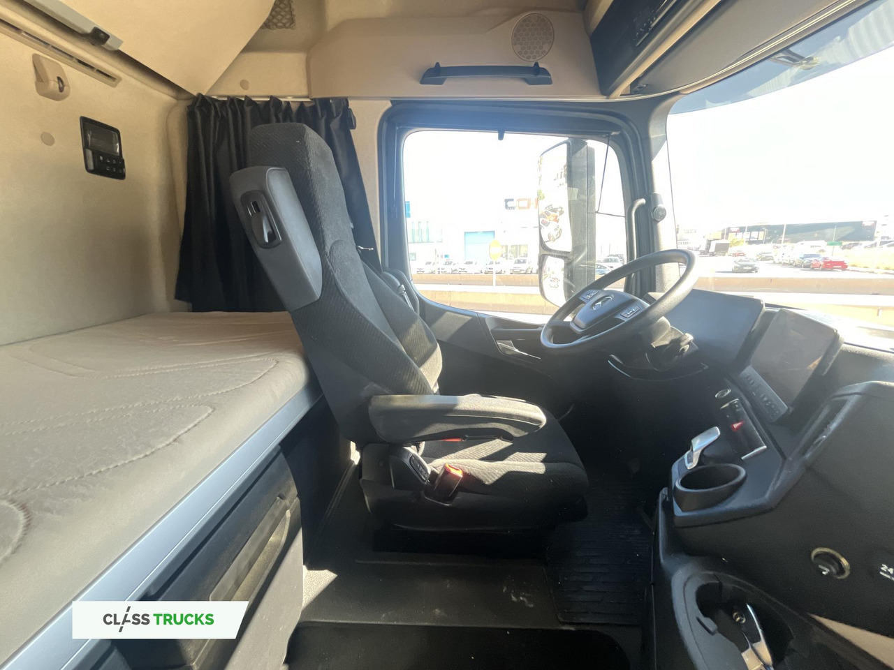 Tractor unit Mercedes-Benz Actros 5 1845 BigSpace LED lights: picture 18