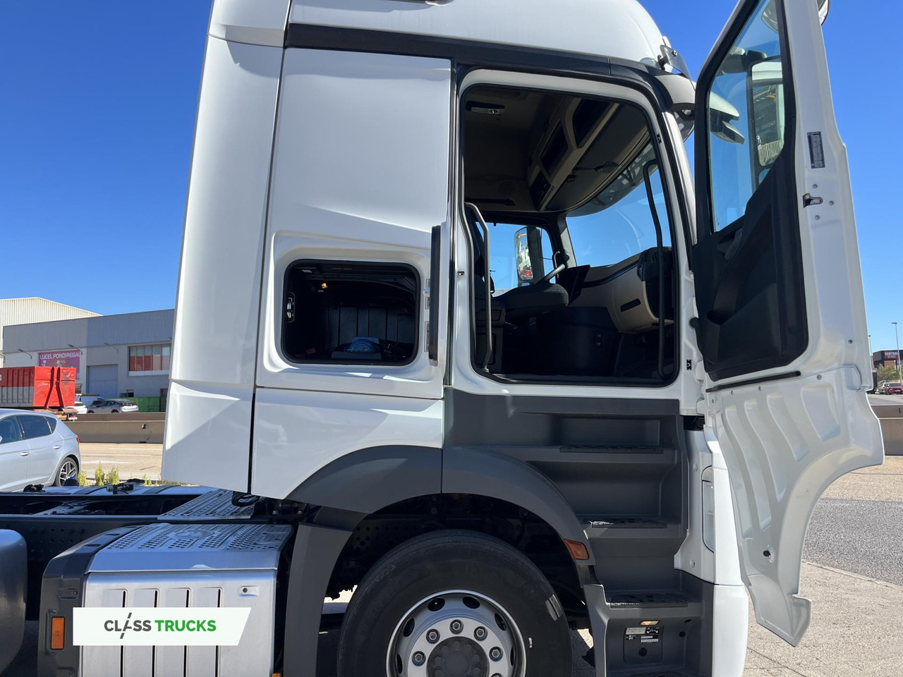 Tractor unit Mercedes-Benz Actros 5 1845 BigSpace LED lights: picture 12