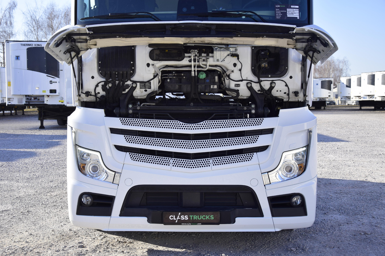 Tractor unit Mercedes-Benz Actros 5 1845 BigSpace: picture 16