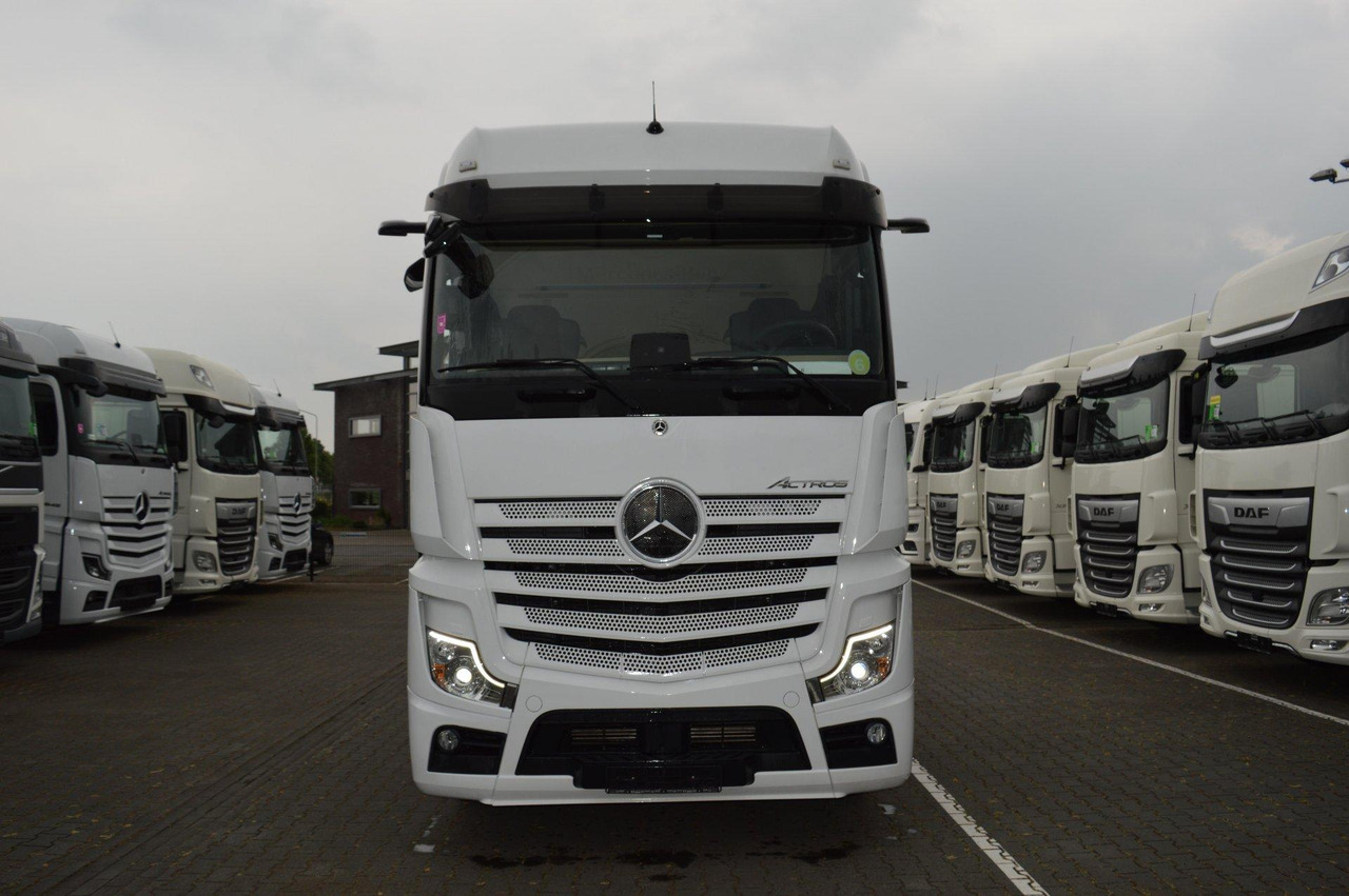 Mercedes-Benz Actros 5 1845 BigSpace - Tractor unit: picture 2 Mercedes-Benz Actros 5 1845 BigSpace - Tractor unit: picture 2