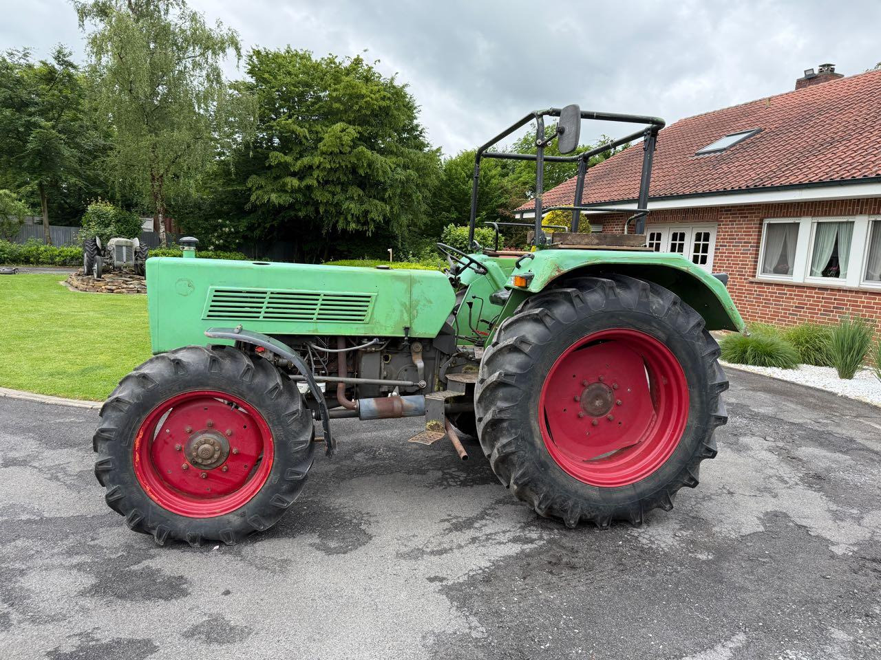 Fendt Farmer 106 (FWA 268S) - Farm tractor: picture 3 Fendt Farmer 106 (FWA 268S) - Farm tractor: picture 3