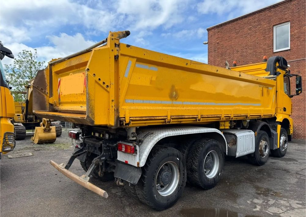 Mercedes-Benz Arocs 4151 8x4 • Retarder • Meiller Bordmatik • Euro 6c - Tipper: picture 4 Mercedes-Benz Arocs 4151 8x4 • Retarder • Meiller Bordmatik • Euro 6c - Tipper: picture 4