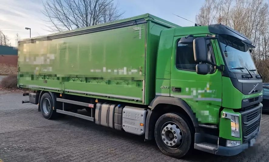 Volvo FM 420 – zabudowa + plandeka / Automatyczna skrzynia / Euro 6 / Zawieszenie pneumatyczne/ 4x2/ - Curtainsider truck: picture 3 Volvo FM 420 – zabudowa + plandeka / Automatyczna skrzynia / Euro 6 / Zawieszenie pneumatyczne/ 4x2/ - Curtainsider truck: picture 3