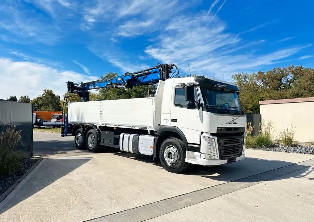 Volvo FM420 6x2 z zabudową budowlaną / oś podnoszona i skrętna / HDS Atlas / Euro 6 / 238 000 km - Dropside/ Flatbed truck, Crane truck: picture 2 Volvo FM420 6x2 z zabudową budowlaną / oś podnoszona i skrętna / HDS Atlas / Euro 6 / 238 000 km - Dropside/ Flatbed truck, Crane truck: picture 2