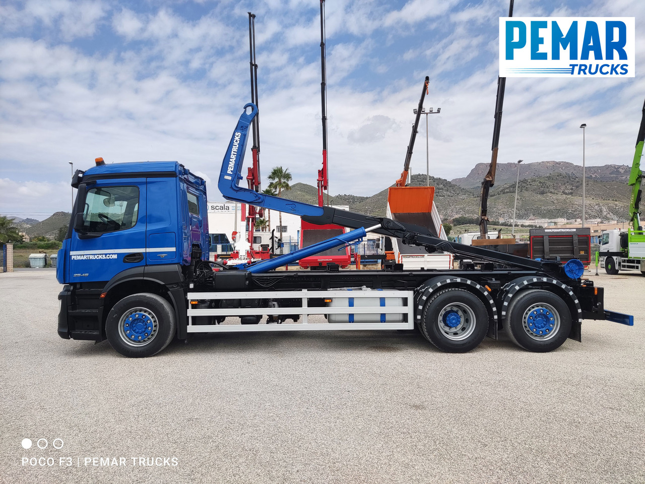 Container transporter/ Swap body truck MERCEDES-BENZ ANTOS 2546 6X2 MULTILIFT: picture 17