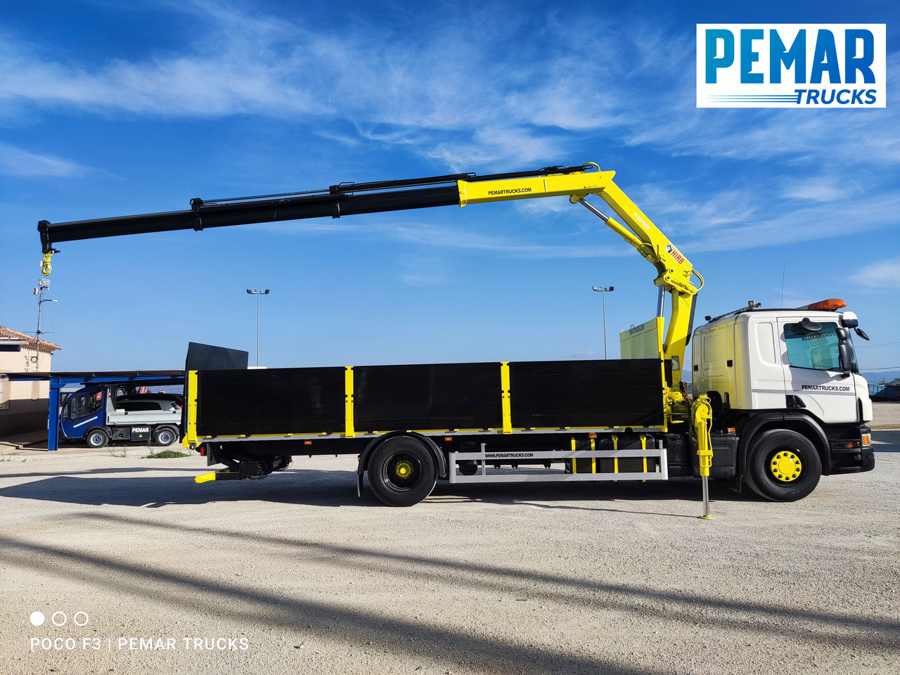 Crane truck SCANIA P 250 GRUA CAJA FIJA: picture 12