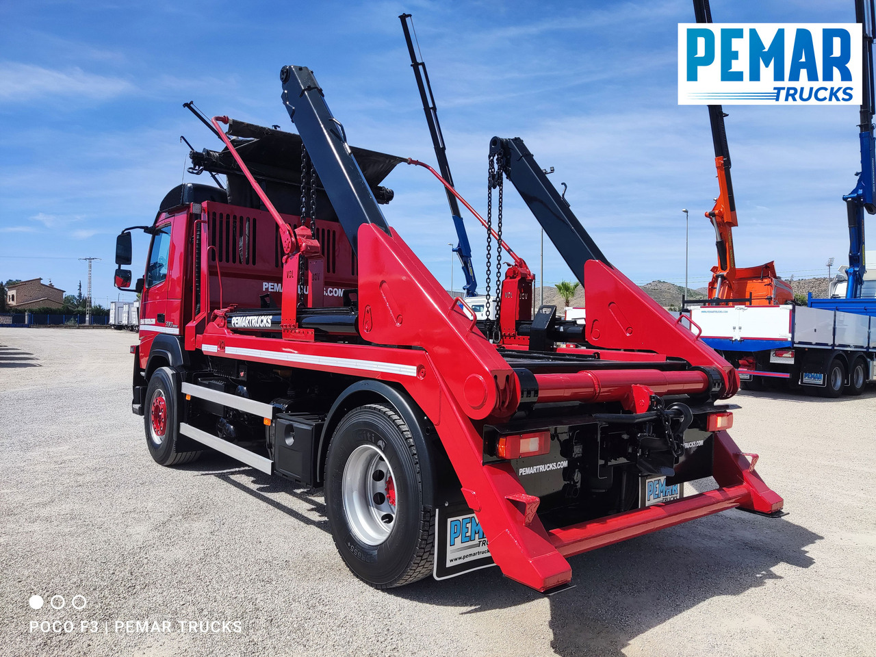 Skip loader truck VOLVO FM 330 PORTACONTENEDOR CADENAS 18T: picture 16