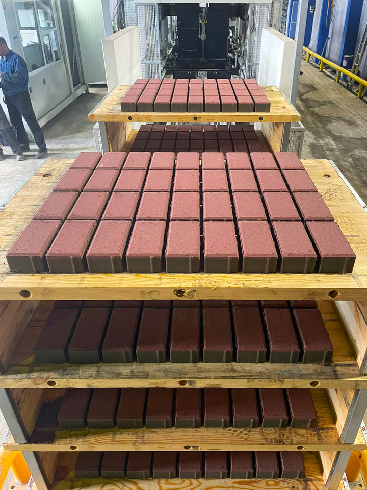 ELKON ELKOBLOCK-S36 FULLY AUTOMATIC SINGLE LAYER Concrete Block Machine - Construction machinery: picture 3 ELKON ELKOBLOCK-S36 FULLY AUTOMATIC SINGLE LAYER Concrete Block Machine - Construction machinery: picture 3