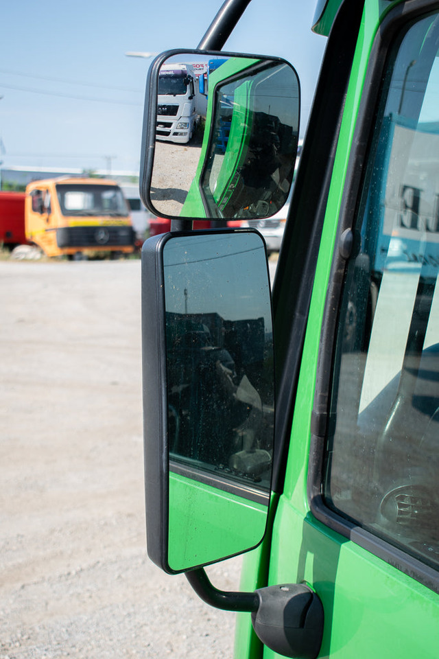 MERCEDES-BENZ ACTROS MP II - DRIVER - Rear view mirror for Truck: picture 1 MERCEDES-BENZ ACTROS MP II - DRIVER - Rear view mirror for Truck: picture 1