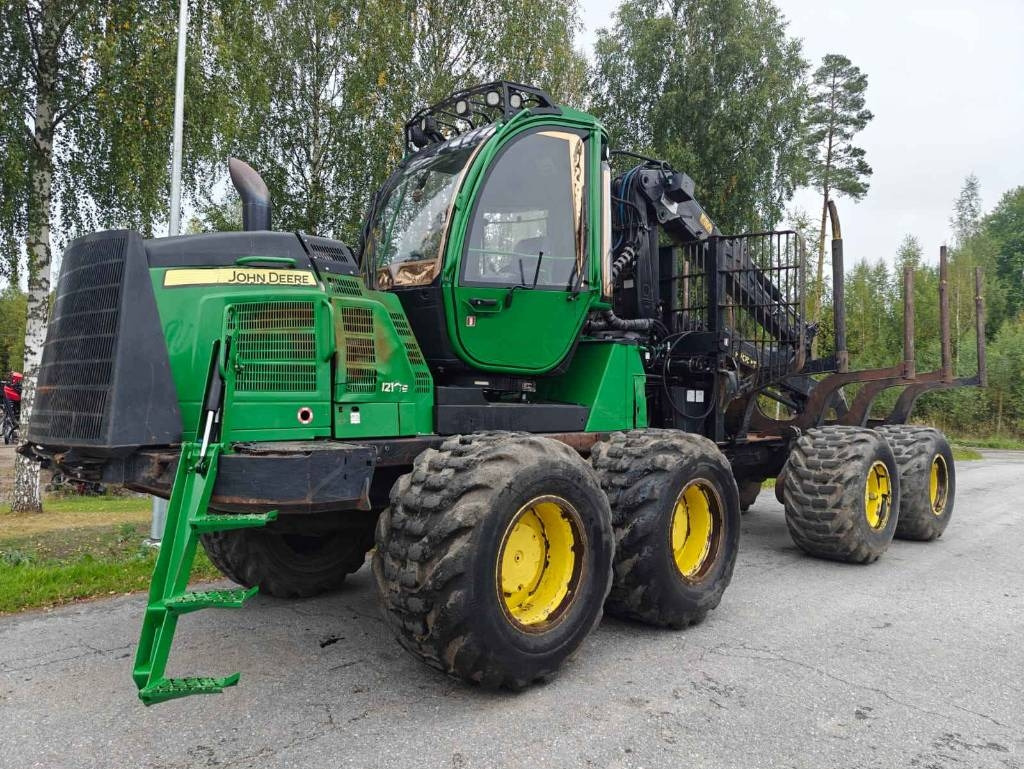John Deere 1270 E - Forestry harvester: picture 1 John Deere 1270 E - Forestry harvester: picture 1