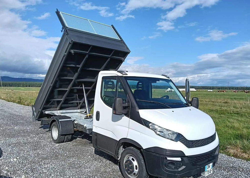Iveco DAILY 35C13, 35C12, 35C14, 35C15 - Tipper van: picture 5 Iveco DAILY 35C13, 35C12, 35C14, 35C15 - Tipper van: picture 5
