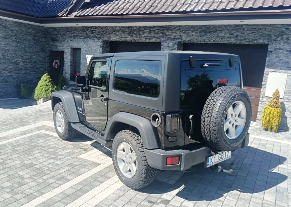 Convertible Jeep Wrangler 2.8 CRD Sport: picture 14