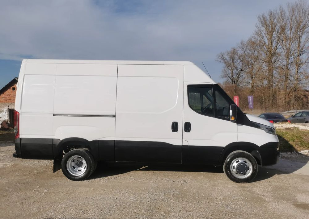 Panel van Iveco 35C13 Daily L3H2 bliźniak Klima 2.3-130KM 6-biegów Hak podwójne koła 35-130  L4H2: picture 6