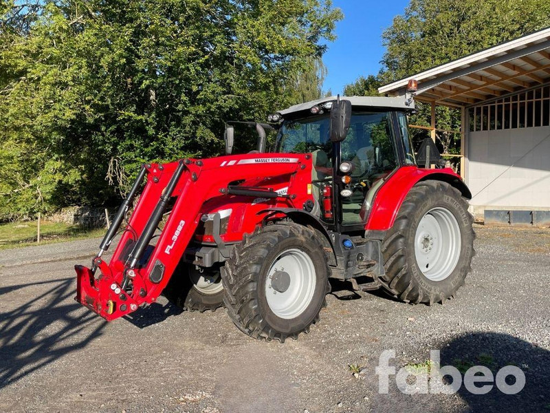 Massey Ferguson 5713 S - Farm tractor: picture 1 Massey Ferguson 5713 S - Farm tractor: picture 1