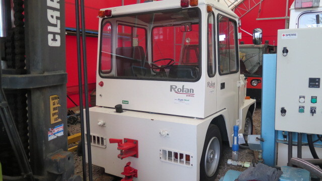 Rofan Z65 - Baggage tractor: picture 3 Rofan Z65 - Baggage tractor: picture 3