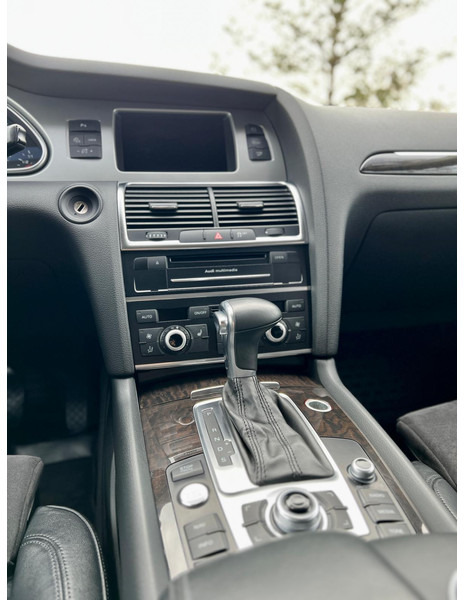 Car Audi Q7: picture 13