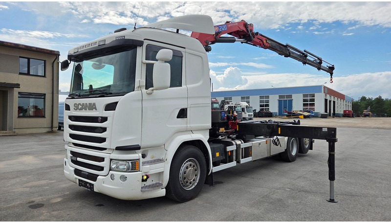 Scania G450 6X2*4 HMF 2120 crane 700 hours - Hook lift truck, Crane truck: picture 1 Scania G450 6X2*4 HMF 2120 crane 700 hours - Hook lift truck, Crane truck: picture 1