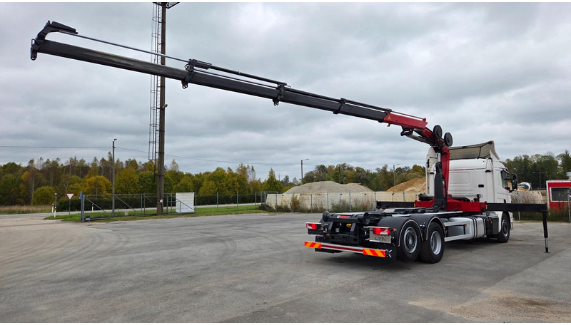 Scania P370 6X2*4 HMF 1730 - Hook lift truck, Crane truck: picture 3 Scania P370 6X2*4 HMF 1730 - Hook lift truck, Crane truck: picture 3