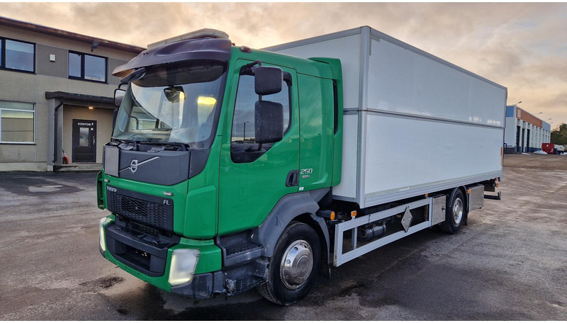 Volvo FL250 4X2 lifting box - Box truck: picture 1 Volvo FL250 4X2 lifting box - Box truck: picture 1