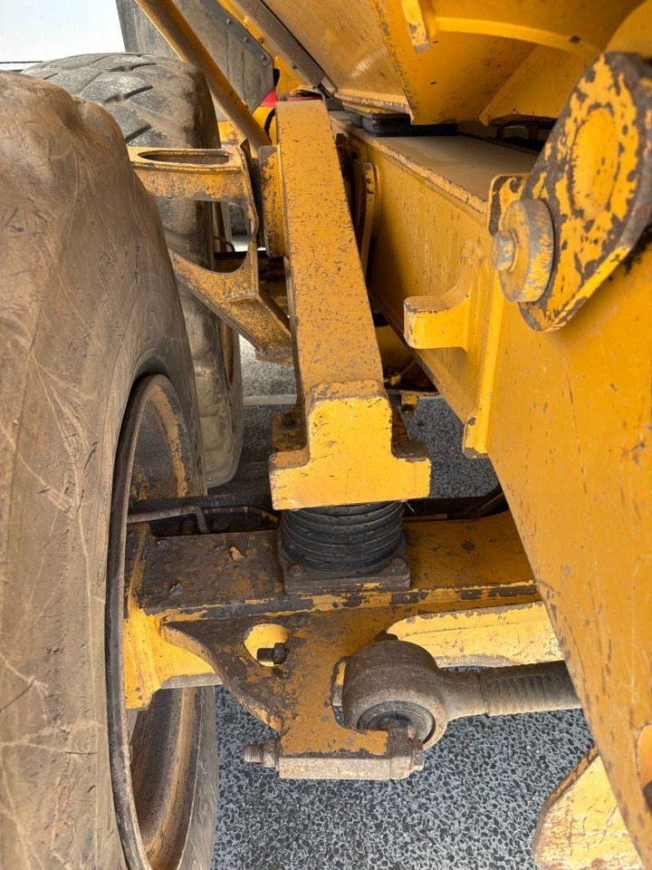 Articulated dumper Bell B 30 E: picture 22