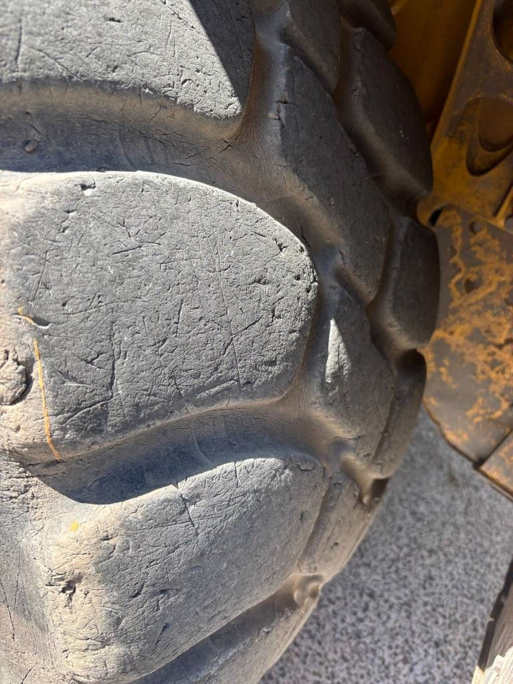 Articulated dumper Bell B 30 E: picture 29