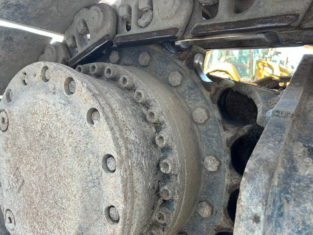 Crawler excavator CAT 325 FL CR: picture 31