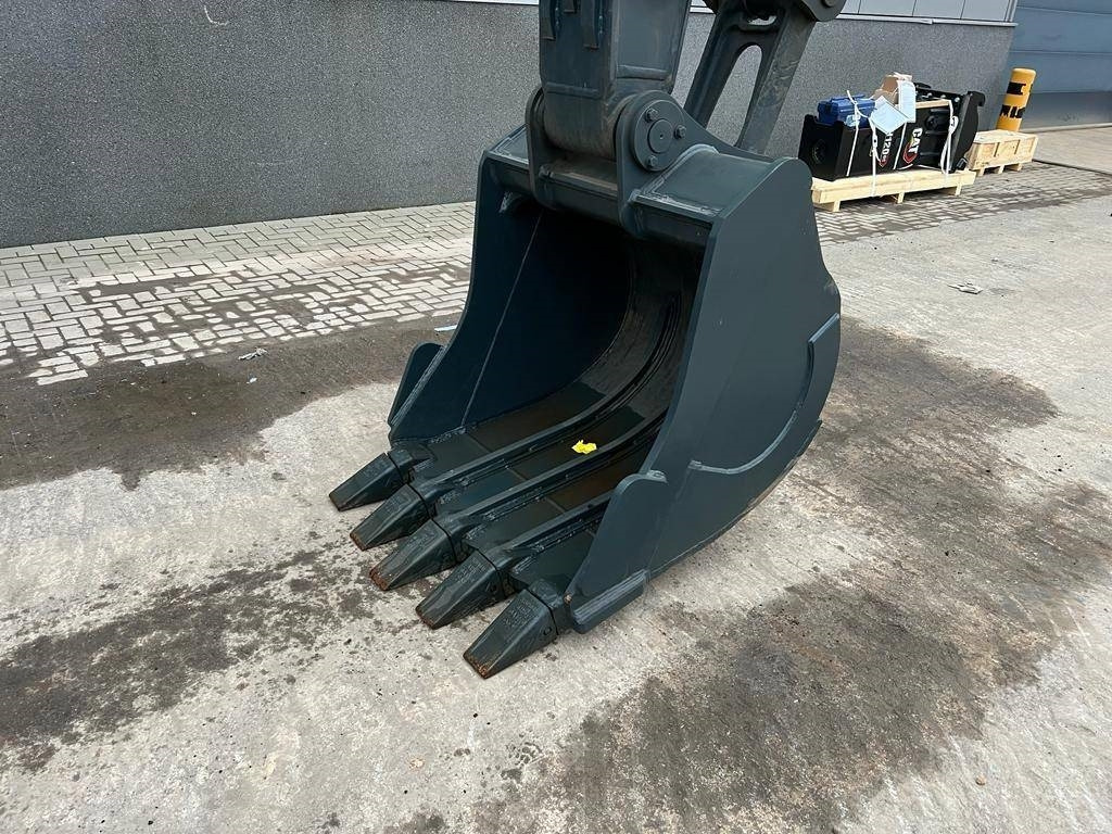 Crawler excavator Hyundai R 210 (New / Non CE Certified): picture 16