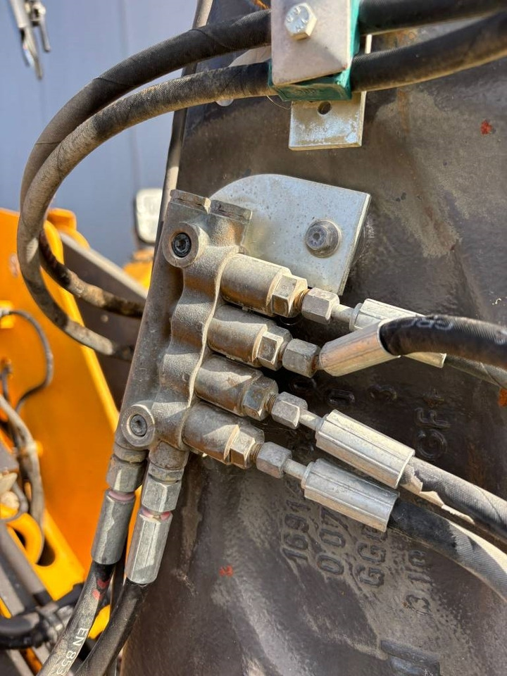 Wheel loader Volvo L 70 H: picture 19