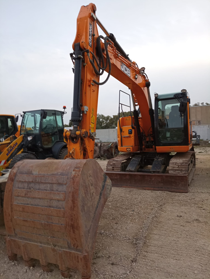 JCB JZ140LCDSV - Crawler excavator: picture 1 JCB JZ140LCDSV - Crawler excavator: picture 1