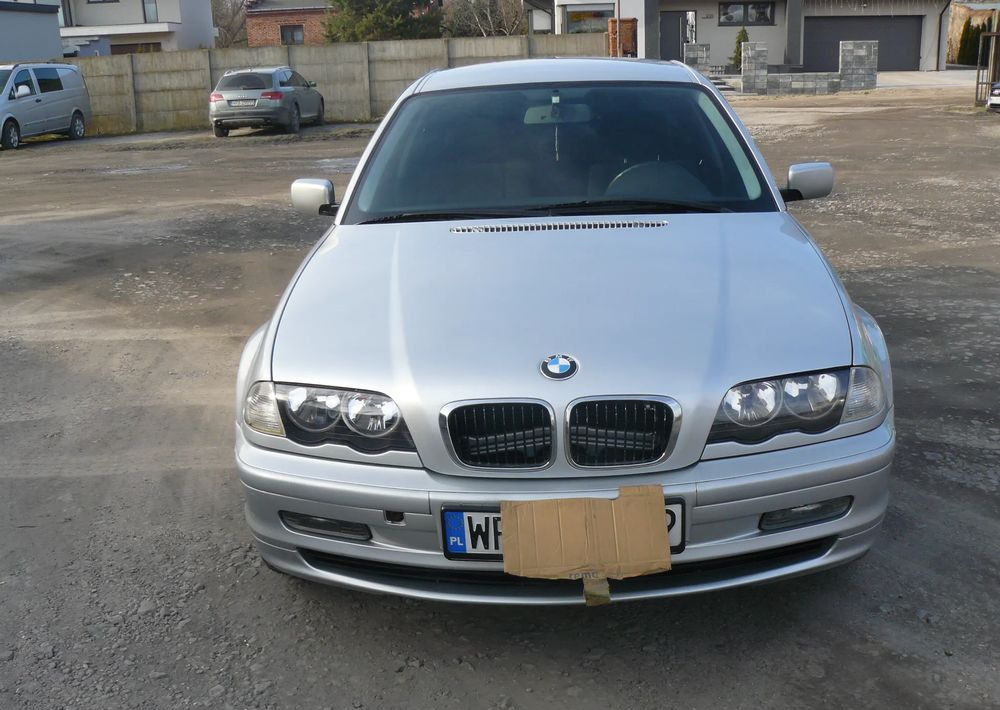 BMW Seria 3 320i - Car: picture 1 BMW Seria 3 320i - Car: picture 1