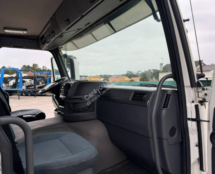 Autotransporter truck, Autotransporter semi-trailer Volvo FM13: picture 8