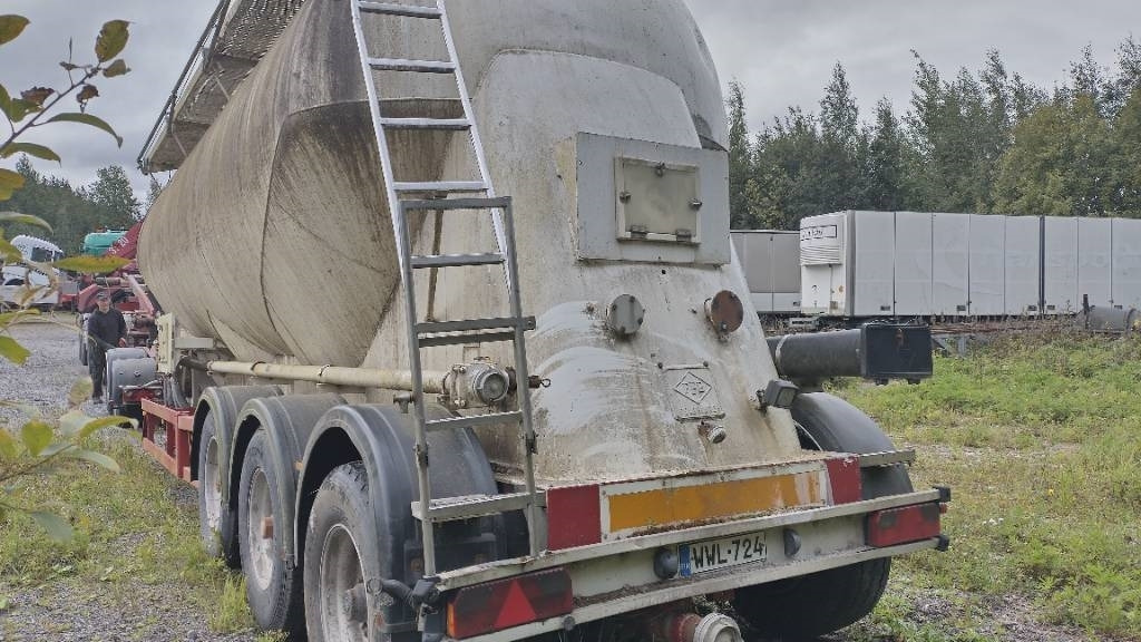 Feldbinder Säiliö puolikas  - Tank semi-trailer: picture 3 Feldbinder Säiliö puolikas  - Tank semi-trailer: picture 3