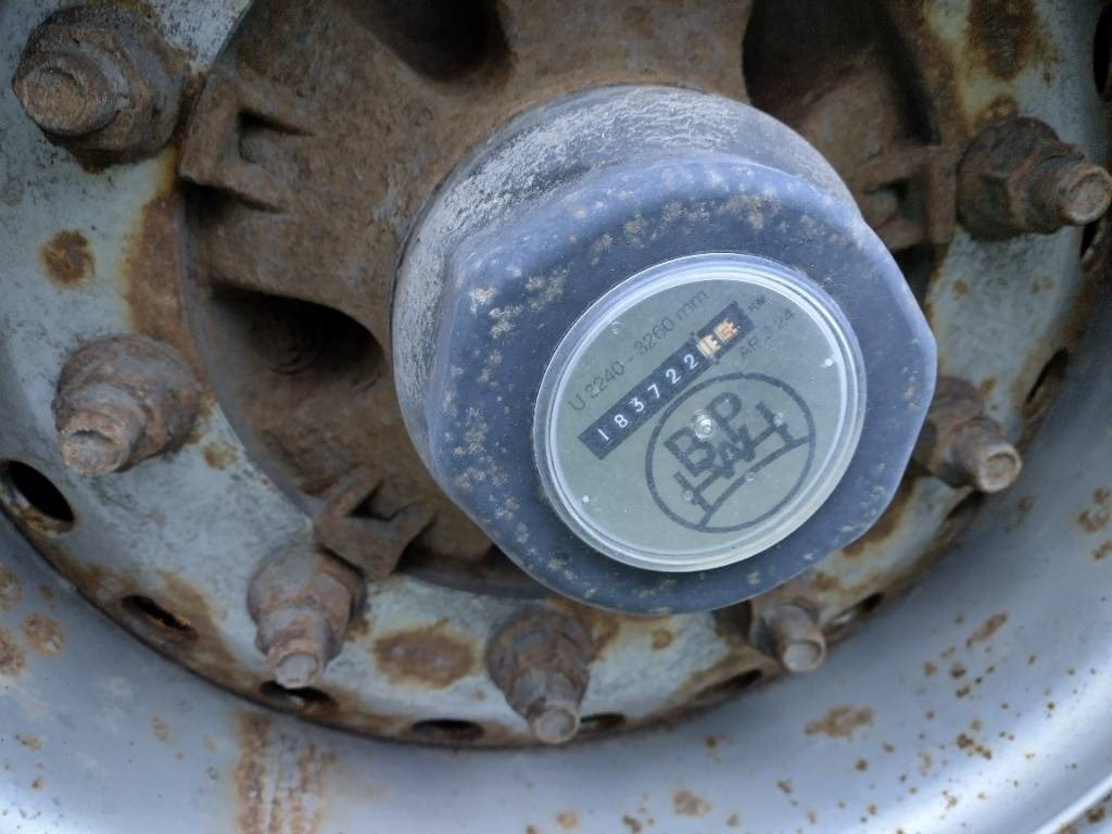 Krone 13,60 kaappi puolikas - Closed box semi-trailer: picture 4 Krone 13,60 kaappi puolikas - Closed box semi-trailer: picture 4