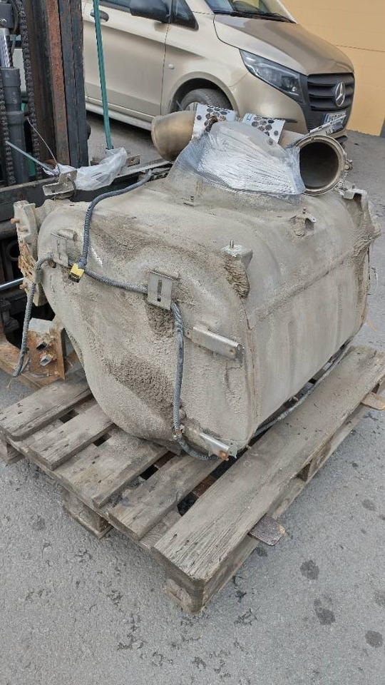 Scania NG580 pystyputki katalysaattori täydellinen pake - Engine for Truck: picture 1 Scania NG580 pystyputki katalysaattori täydellinen pake - Engine for Truck: picture 1