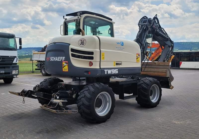 Schaeff TW95 / SPROWADZONA Z FRANCJI/ 6 500 MTH - Wheel excavator: picture 3 Schaeff TW95 / SPROWADZONA Z FRANCJI/ 6 500 MTH - Wheel excavator: picture 3