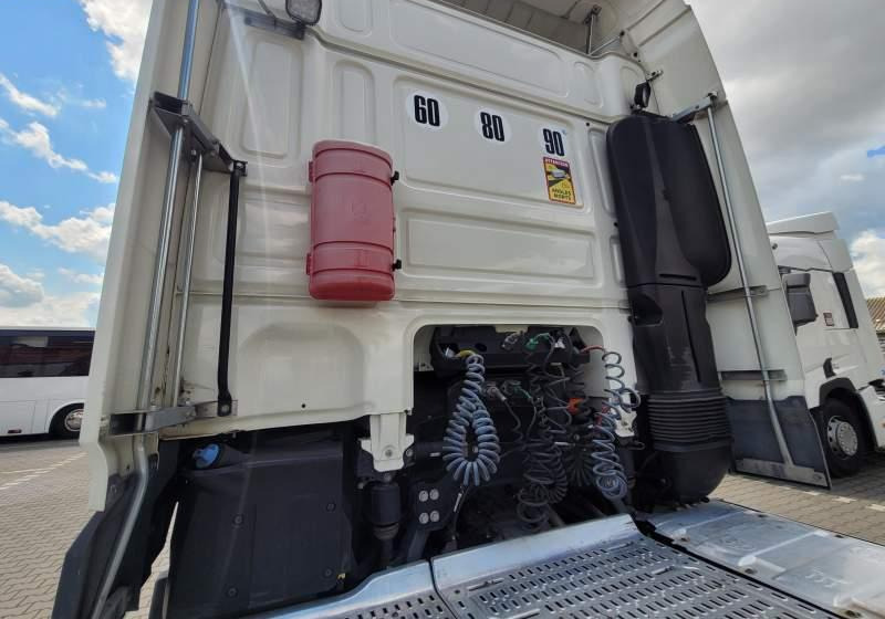 DAF XF510 SPACE CAB / SPROWADZONY / MANUAL / RETARDER - Tractor unit: picture 4 DAF XF510 SPACE CAB / SPROWADZONY / MANUAL / RETARDER - Tractor unit: picture 4