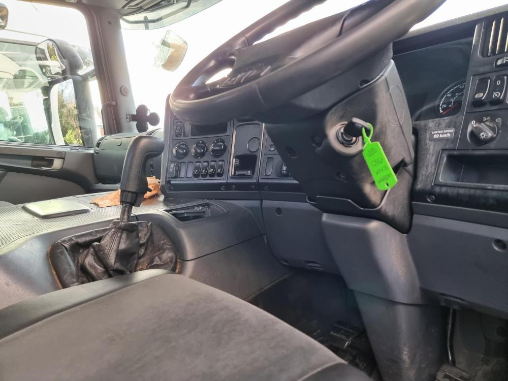 Scania P360 - Tractor unit: picture 2 Scania P360 - Tractor unit: picture 2