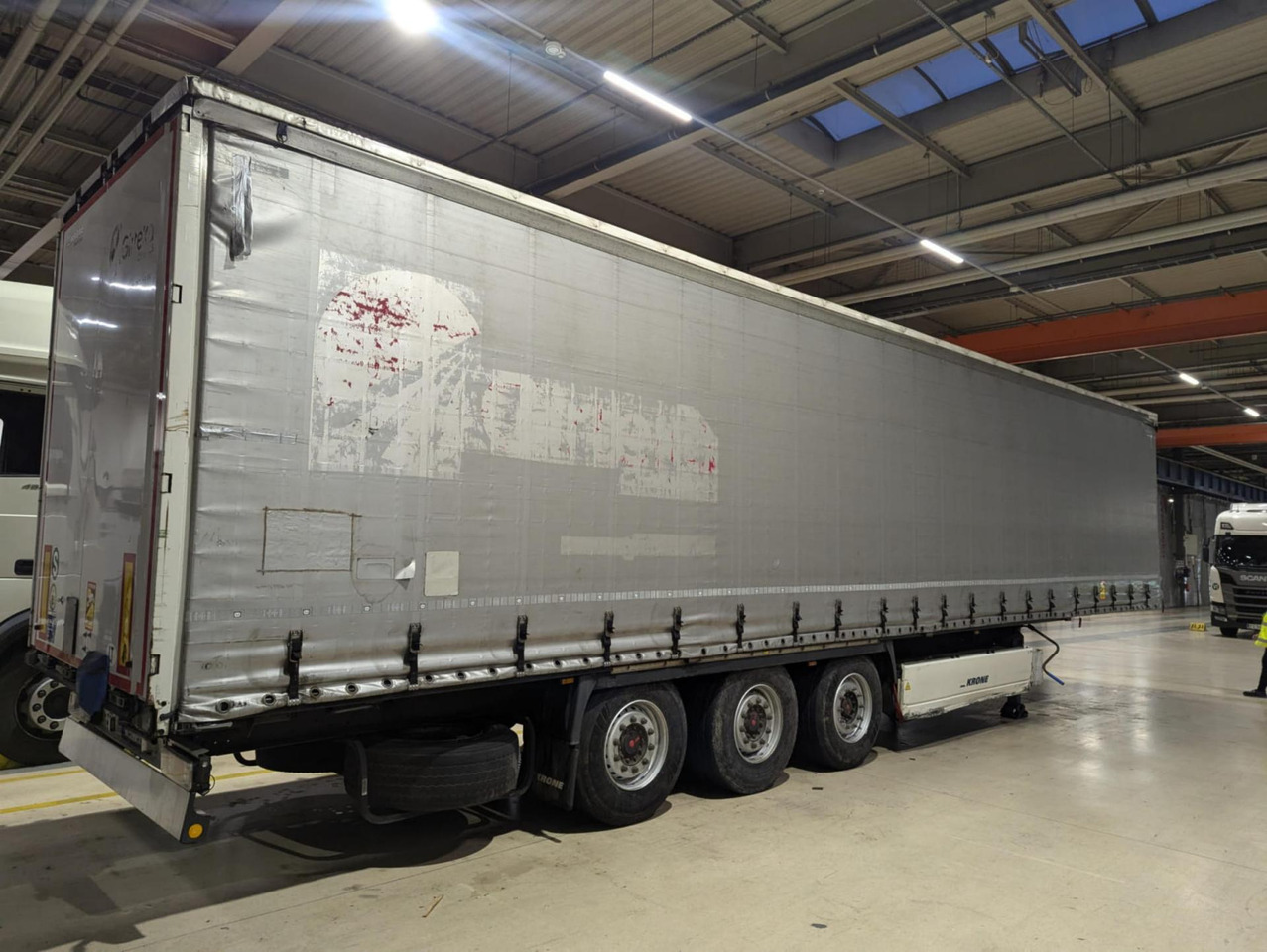 2018 Krone SDP Profi Liner Standard Lifting Axle - Curtainsider semi-trailer: picture 4 2018 Krone SDP Profi Liner Standard Lifting Axle - Curtainsider semi-trailer: picture 4