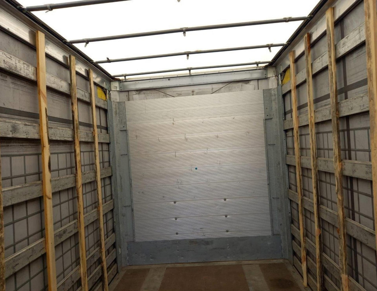 2021 Schmitz Cargobull SCS24/L Varios - Curtainsider semi-trailer: picture 3 2021 Schmitz Cargobull SCS24/L Varios - Curtainsider semi-trailer: picture 3
