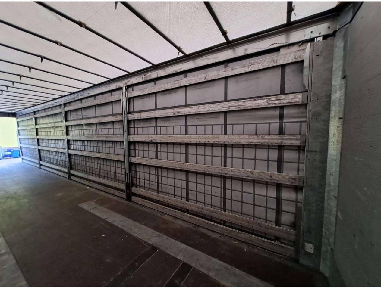 2021 Schmitz Cargobull SCS24/L Varios - Curtainsider semi-trailer: picture 3 2021 Schmitz Cargobull SCS24/L Varios - Curtainsider semi-trailer: picture 3