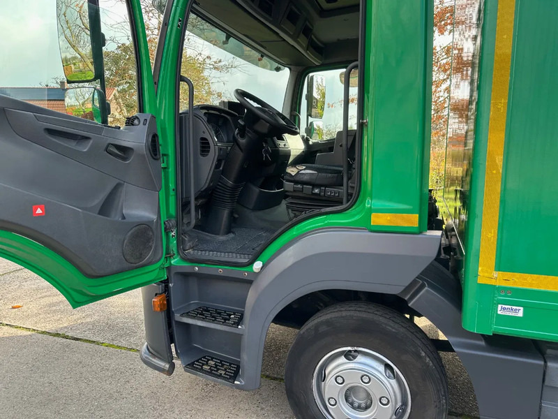 Mercedes-Benz Atego 1018 / NL TRUCK / EURO 6 / AIRCO / BOX+LIFT+SIDE DOOR / AUTOMATIC - Box truck: picture 4 Mercedes-Benz Atego 1018 / NL TRUCK / EURO 6 / AIRCO / BOX+LIFT+SIDE DOOR / AUTOMATIC - Box truck: picture 4