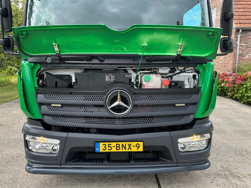 Mercedes-Benz Atego 1018 / NL TRUCK / LOW KM / AIRCO / BOX+LIFT+SIDEDOOR / 10T / AUTOMATIC - Box truck: picture 3 Mercedes-Benz Atego 1018 / NL TRUCK / LOW KM / AIRCO / BOX+LIFT+SIDEDOOR / 10T / AUTOMATIC - Box truck: picture 3