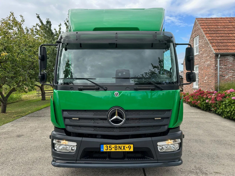 Mercedes-Benz Atego 1018 / NL TRUCK / LOW KM / AIRCO / BOX+LIFT+SIDEDOOR / 10T / AUTOMATIC - Box truck: picture 2 Mercedes-Benz Atego 1018 / NL TRUCK / LOW KM / AIRCO / BOX+LIFT+SIDEDOOR / 10T / AUTOMATIC - Box truck: picture 2