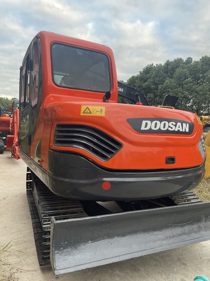 DOOSAN DX75-9C - Crawler excavator: picture 2 DOOSAN DX75-9C - Crawler excavator: picture 2