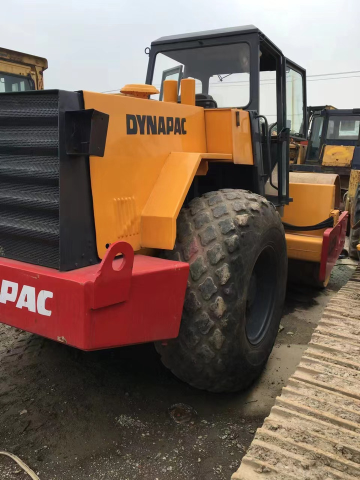 DYNAPAC CA25D - Compactor: picture 1 DYNAPAC CA25D - Compactor: picture 1